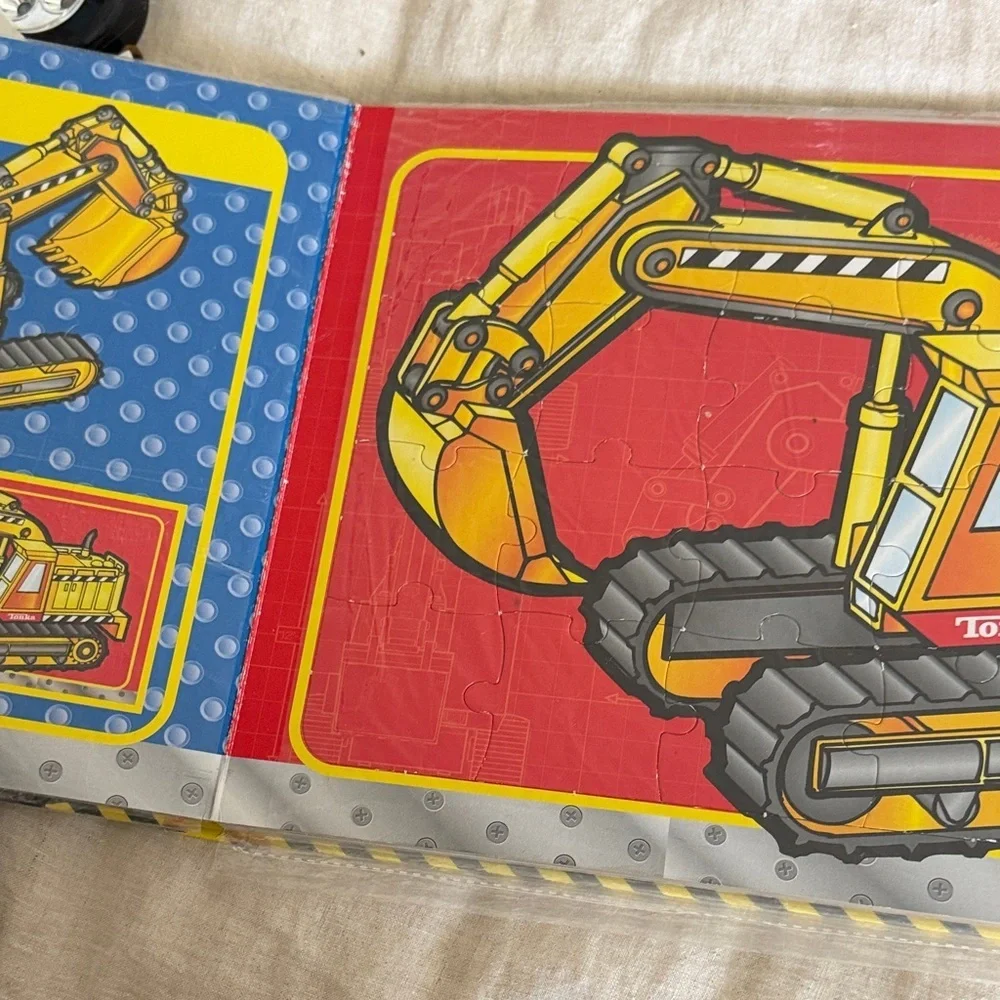 Tonka Construction Site Jigsaw Book - Yellow and Black